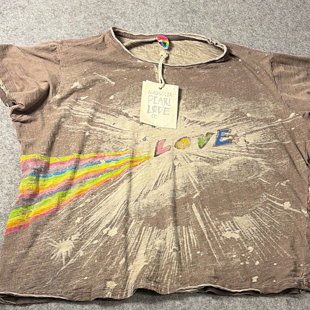 Magnolia Pearl Womens Gray Rainbow Heart Graphic Tee One Size NWT